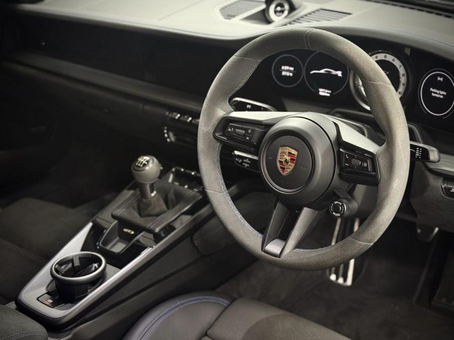 911 992 GT3 - Image 6